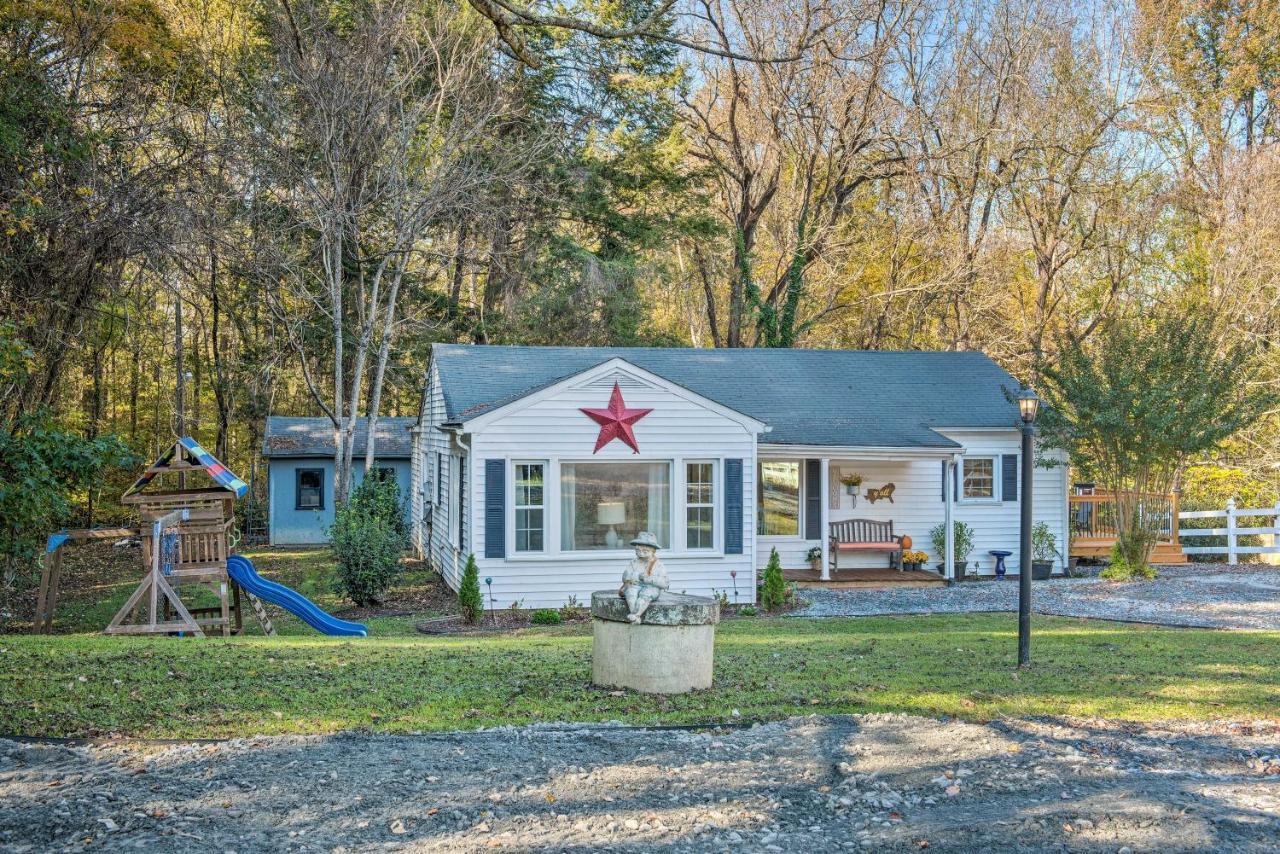 Peaceful Renovated Home With Deck On Half Acre! Ашбъро Екстериор снимка